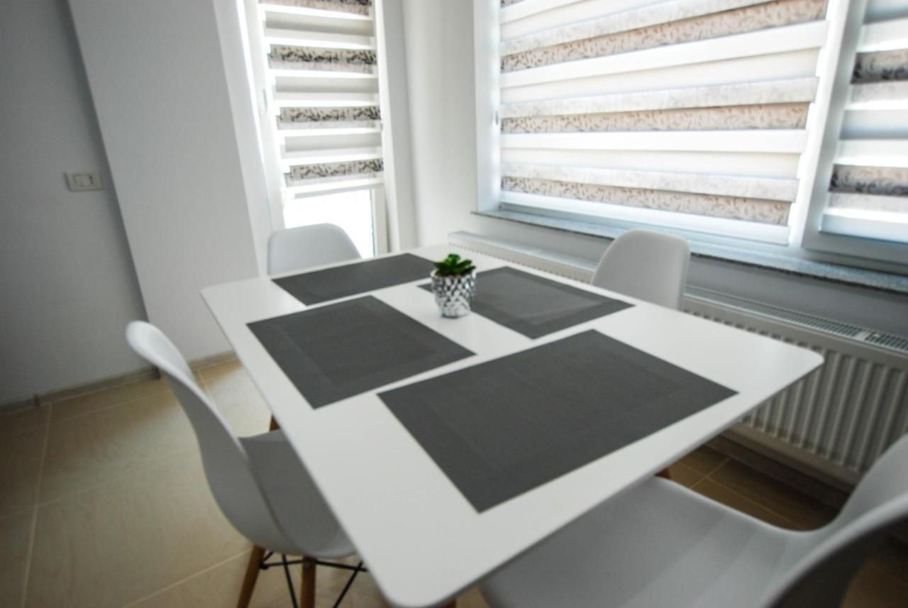 Ambra Apartment Mamaia-Nord Năvodari Eksteriør billede